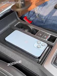 Magnetic Car Phone Holder Stand Dashborad Alloy Foldable Magnet Car Mount Smartphone Mobile Bracket For IPhone 15 Samsung Xiaomi