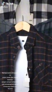 Baju Pria Kualitas Premium: Kemeja Formal Kotak-Kotak