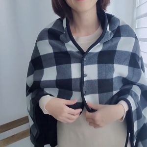 Trendy plaid Plaid Shawl Cape Thick soft flannel Soft Blanket for Office Nap Sofa Living Room Use