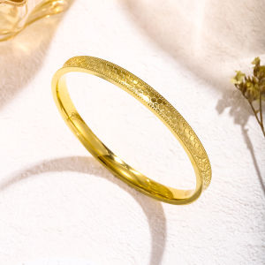 Phong cách Hàn Quốc sang trọng nhẹ nhàng 18k Vòng tay kín thời trang đơn giản mạ vàng họa tiết vảy rồng vòng tay thép titan cho phụ nữ CGK