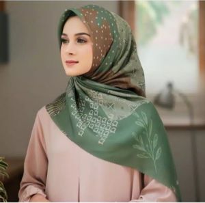 Kerudung segi Empat Voal Premium casual /Bahan Voal Premium casual/hijab Segi Empat Motip terbaru