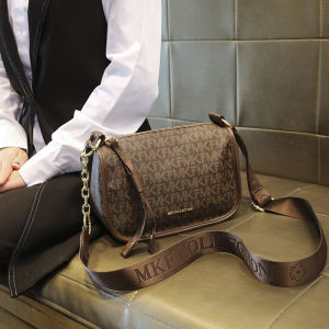 MKF Womens Bag 2023 Single-shoulder crossbody bag hand-held pillow bag wide-strap tassel bag trendy light-luxury small square bag