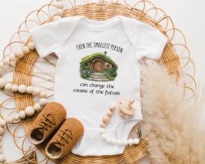 Baby bodysuit inspired by fantasy tales: "The Smallest Person" from The Hobbit House baby set toddler t-shirt