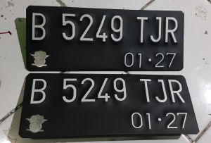 Plat Nomor Motor Baut Tanam Plat Hitam Putih dapat DEPAN DAN BELAKANG