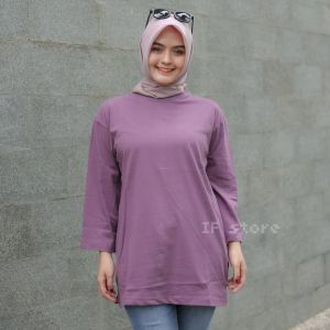 Kaos Basic Burgundy Oversize Panjang Lengan 7/8 Belah Pinggir Atasan Wanita Muslimah Jumbo Hijab