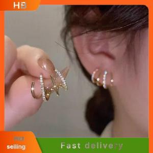 HB 1Pair Korean Imitation Pearl Flower Stud Earrings Ladies Fashion Crystal Elegant Jewelry Everyday Party Fish Tail Earrings With Pearl Four Claw Ear Row Earrings Gift