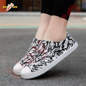 HB รองเท้าแตะชาย รองเท้าผ้าใบ EVA พิมพ์ลาย กันลื่น กันน้ํา ระบายอากาศ เหมาะกับเดินชายหาด แฟชั่นฤดูร้อน สําหรับผู้ชาย ไซซ์ 39-45 รองเท้าผ้าใบผู้ชาย รองเท้าผู้ชาย รองเท้าผ้าไบผ ช รองเท้าแตะผู้ชาย