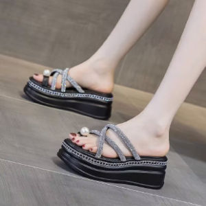 [Free Shipping] 2026 Pearl Rhinestone Platform Beach Flip-Flops WomenS Outdoor Slippers