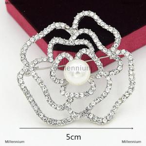 [COD] Millennium Cổ điển Rhinestone ngọc trai Bowknot trâm cài khí đa năng quần áo cho phụ nữ đồ trang sức accessries Quà Tặng