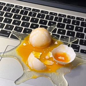 BEITE Vui nhộn Giá đỡ điện thoại hình quả trứng vỡ Đồ trang trí nhà cửa Trò chơi khăm tinh quái Thiết bị chơi khăm Hài hước Nhựa Giá đỡ điện thoại hình quả trứng nghiền Sinh nhật Giáng sinh