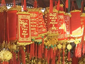 Dây liễn treokhánh treo cây maiđào ngày tết đủ loại câu CHÚC TẾT đê lựa chọn