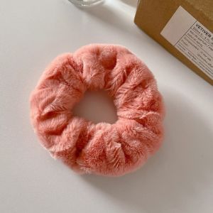 Bayar Di Tempat - Ikat Rambut Scrunchie Korea / Kunciran Cepol Rambut Lingkar Besar Bulu Lembut