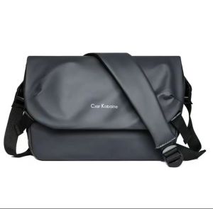 กระเป๋าสะพายข้างผู้ชาย ใส่ของได้เยอะ น่ารัก มี3สี