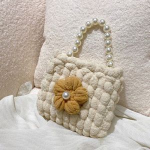 [Có Video Hướng Dẫn] Túi HandmadeTúi Đeo Chéo DIY Len Tự Đan Hình Hoa 5 Cánh Đính Ngọc Ở Giữa Xinh Xắn - EB17
