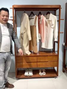 Solid wood full-length mirror home use floor-standing mirror bedroom wardrobe rack storage drawer integrated dressing mirror.