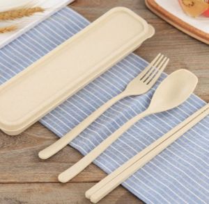 Sendok Garpu Sumpit Portabel Set / Alat Makan Bahan Jerami Gandum