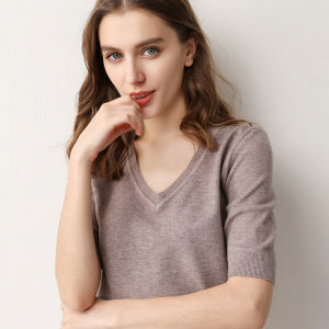 Knitted Shirt V-Neck Women‘s Half Sleeve