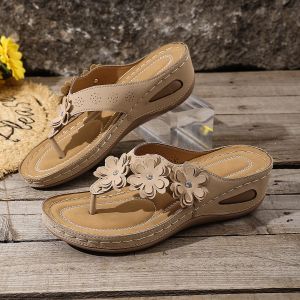 [Free Shipping] Plus-Size Wedge Flower Flip-Flops For Women 2026 Summer New Fashion Slip-On Casual Sandals