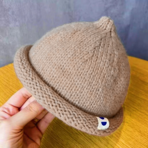 MENGJIEE Korean Curled Edge Hat Solid color Autumn Winter Childrens Bonnet Hats Cute Outdoor Baby Knitted Hat Boys Girls