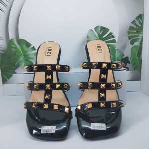 Sandal Flat Dewasa Hak Lancip 7 CM Dengan Model Variasi Piramid Yang Unik Dan Sangat Cantik Terbaru 2024 (BISA COD)