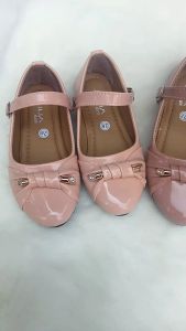 FATHARANI Flatshoes Anak Elegan dengan Variasi Tali Gold & Sol Karet - Ukuran 26-30