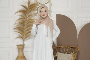HIJAB SEGI EMPAT VOAL WAFFLE LASERCUT TASSEL / SEGI EMPAT IMPOR KINAN LASERCUT TASSEL