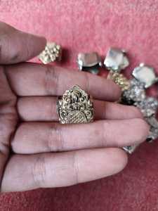 Alpaka Variasi Gelang Akar Bahar Model Oval Ukir