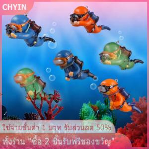 [COD] PkYeG TOOL อุปกรณ์ตกแต่งตู้ปลานักดำน้ำขนาดเล็กสีเขียวเรืองแสงน่ารัก