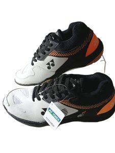 sepatu badminton pria bagus nyaman / sepatu olah raga bulutangkis pria / sepatu olah raga badminton