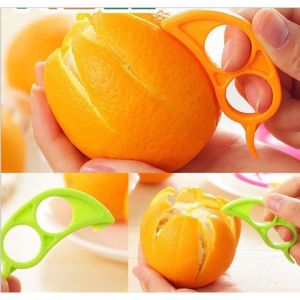 [Ready Stock] 1Pcs Creative Orange Peelers Cute Mouse Shape Zesters Lemon Slicer Fruit Stripper Easy Opener 开橙器