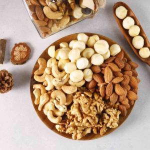 Granola Siêu Hạt Mix 4 Loại Hạt Cao Cấp: Nhân Macca - Hạt Điều - Hạnh Nhân - Óc Chó Vàng Hạt Dinh Dưỡng Healthy Giàu Dinh Dưỡng Tốt Cho Sức Khoẻ Bà Bầu Ăn Vặt Healthy Cho Dân Văn Phòng Ăn Vặt Giảm Cân Đỉnh Cao- Ure Queen Food