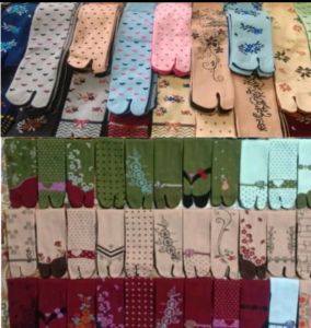 Kaos kaki jempol warna motif//Kaki Jempol Fashion Wanita Muslimahkaos kaki jempol motif batikna