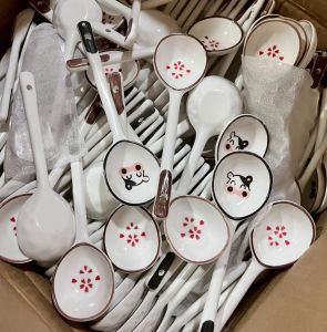 ช้อนกาแฟ ช้อนชา ช้อนขนม ช้อนน่ารัก ช้อนเซรามิค ช้อนลายวัวน่ารัก ช้อนลายดอกไม้
