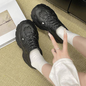 QDshop  กดด่วน รองเท้าแฟชั่นเข้าใหม่ วัสดุยางอย่างดี พื้นนิ่มสวมใส่ใช้งานง่าย ใส่ได้ทุกโอกาส ห้ามพลาดนะ จำนวนจำกัด