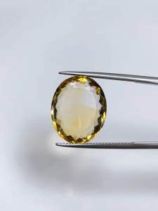 พลอยซิทริน(Citrine)15.85 กะรัต สีเหลืองเนื้อใส รูปไข่ พลอยแท้100%(GSH00557)