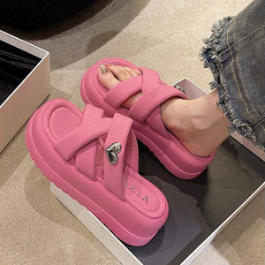 LEAShop กำลังมาแรง รองเท้าแตะแบบสวมสายไขว้ รุ่นนี้ดีเทลสวยใส่สบาย เดินสะดวก สีสวยโดดเด่น ใส่ได้ทุกโอกาส มีให้เลือก 3 สี ต้องมีติดบ้านไว้รับรองไม่มีเอาท์ สั่งเลย