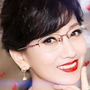 VCH Titanium Alloy Elderly Reading Glasses PC Elastic Plain Eyewear Decorative Lightweight Anti Blu-ray Eyewear Men