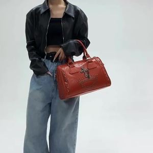 G7 Cross-Border Large Capacity Punk Style Commuter Boston Cylinder Handbag for Women Niche Retro Rivet Shoulder Bag 7/7