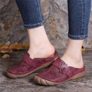 [Free Shipping] New WomenS Shoes: Flat-Soled Perforated Shoes Retro Twisted Floral Closed-Toe WomenS Mules