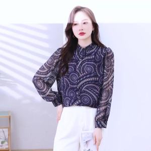 Womens clothing PARTY ไม่ร้อนอบอ้าวสีสันสดใส2024การเดินทางแฟชั่นใหม่สไตล์ตะวันตกเสื้อเชิ้ตแขนยาวปกปิดเนื้อเสื้อยืดไซส์ใหญ่หลวมเสื้อตัวเล็ก