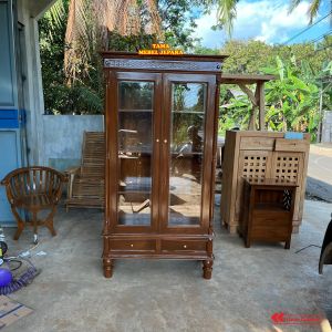 DISPLAY CABINET MINIMALIS | Lemari Pajangan Kayu Jati 2 Pintu Kaca + 2 Laci Lelari Hias Jepara Asli Cocok Ruang Tamu Modern