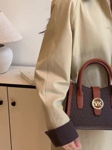 New Fashion Versatile Womens Handheld Shoulder Bag Trendy nd Bag B0365