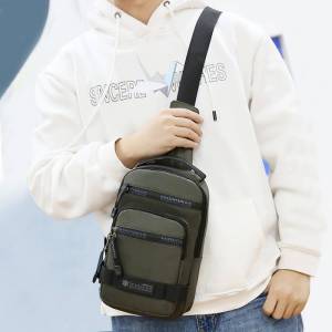 Mens Waterproof Oxford Cloth Leisure Chest Crossbody Bag