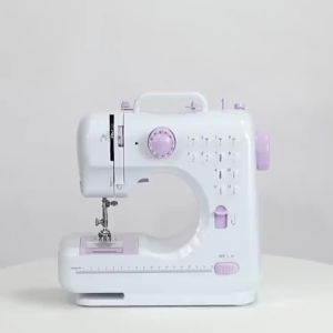 12 StitchesSewing Machine Portable Knitting Machine Multifunction Electric Replaceable Presser Foot Motor Sewing Machine
