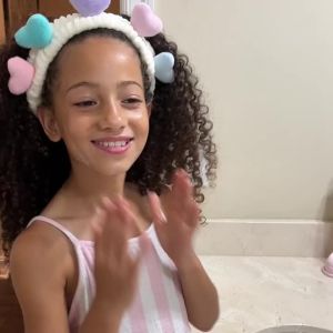 California Kids Face Wash    Gentle Exfoliating Face Wash For Kids + Teens    Mild Salicylic Acid Cleanser For Sensitive Skin    1.8 ounces / 51 mL