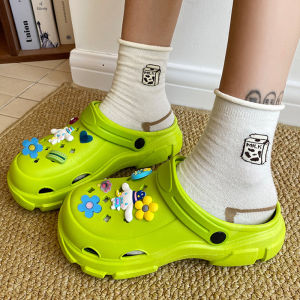 XWshop NEW รองเท้าแตะแฟชั่นหัวโต กันลื่นให้อย่างดี งานเสริมส้นทรงหัวตัด สวยเข้ารูปใส่แล้วเท้าเล็กเรียวมาก น้ำหนักเบาสุดๆ  พื้นนิ่มมใส่สบายน้ำหนักเบา มันคุ้มม