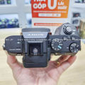 MÁY ẢNH SONY A72  ĐẸP 99%  như mới WIFI, 688 shot, ống kính Sony 28 70 OSS Sony a7 ii, sony a7 mark 2 . Màn hình lật. truyền ảnh qua đt.. 