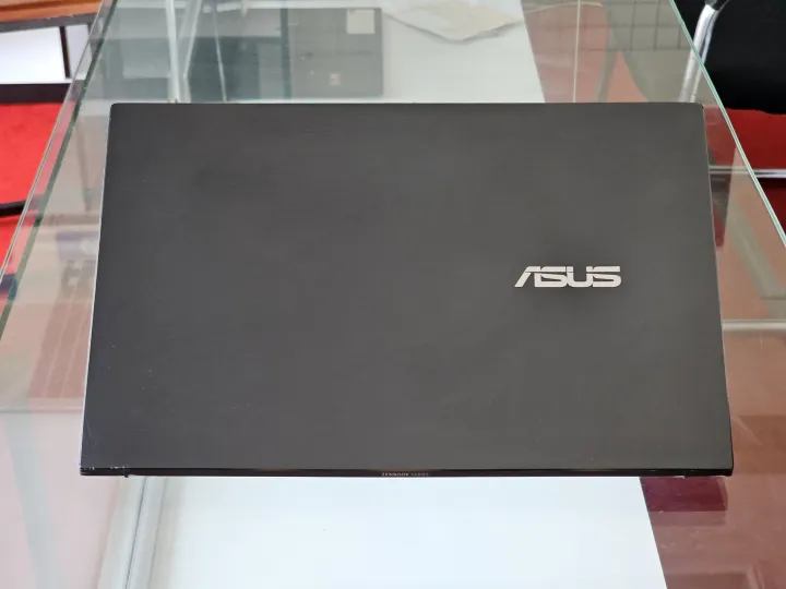 ASUS%20Zenbook%20UX425EA%20intel%20Core%20i5%20Gen%2011%20Ram%208%20GB%20SSD%20512%20GB%20intel%20iris%20Xe%20Ultraslim%20ringan%20dan%20Kencang%20Premium%20laptop%20-%20Image%206