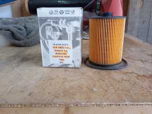 Oil filter for Volkswagen Atlas Passat Teramont Touareg Porsche Cayenne. Code 03H 115 562