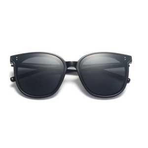 KACAMATA KOTAK HITAM FASHION SUNGLESSESS PRIA/WANITA gk